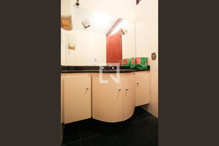 Casa à venda com 123m², 3 quartos e 2 vagasBanheiro