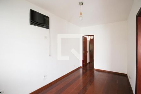 Casa à venda com 123m², 3 quartos e 2 vagasQuarto 2