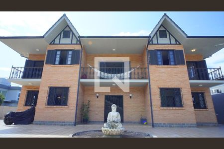 Casa de condomínio para alugar com 1200m², 3 quartos e 4 vagasFachada