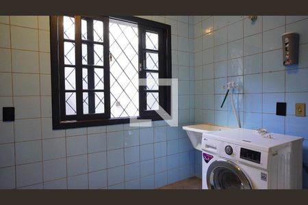 Casa de condomínio para alugar com 1200m², 3 quartos e 4 vagasÁrea de Serviço