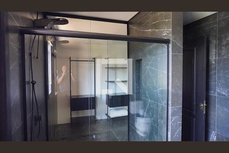 Casa de condomínio para alugar com 1200m², 3 quartos e 4 vagasBanheiro da Suíte