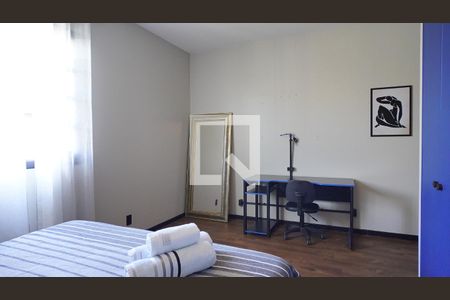 Casa de condomínio para alugar com 1200m², 3 quartos e 4 vagasSuíte 3