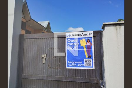 Casa de condomínio para alugar com 1200m², 3 quartos e 4 vagasPlaquinha