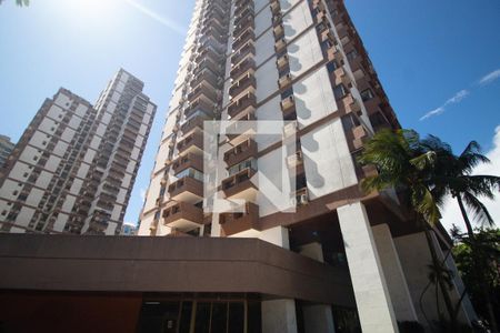 Apartamento para alugar com 56m², 1 quarto e 1 vaga Apartamento para alugar com 56m², 1 quarto e 1 vagaFachada do bloco