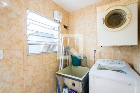 Casa à venda com 260m², 3 quartos e 5 vagasÁrea de serviço