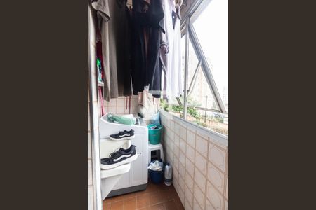 Apartamento à venda com 45m², 2 quartos e 1 vaga Apartamento à venda com 45m², 2 quartos e 1 vagaÁrea de serviço