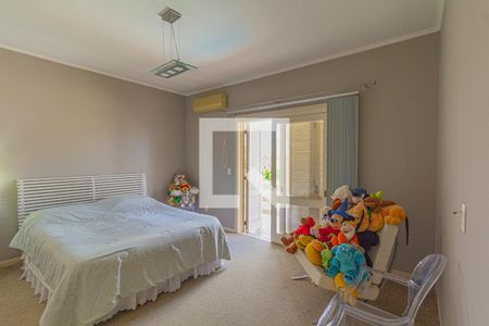 Casa à venda com 270m², 5 quartos e 3 vagasSuíte 2