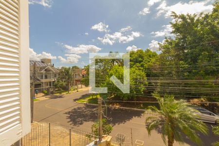 Casa à venda com 270m², 5 quartos e 3 vagasVista da Suíte 1