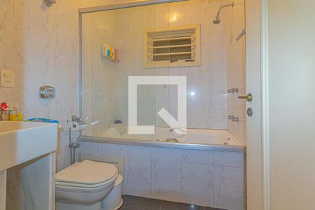 Casa à venda com 270m², 5 quartos e 3 vagasBanheiro Social