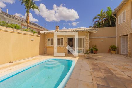 Casa à venda com 270m², 5 quartos e 3 vagasPiscina