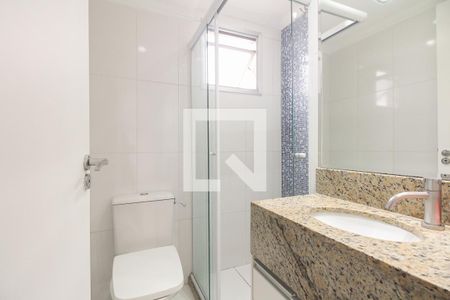 Banheiro  de apartamento à venda com 2 quartos, 52m² em Penha de França, São Paulo