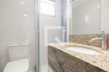 Apartamento à venda com 52m², 2 quartos e 1 vaga Apartamento à venda com 52m², 2 quartos e 1 vagaBanheiro