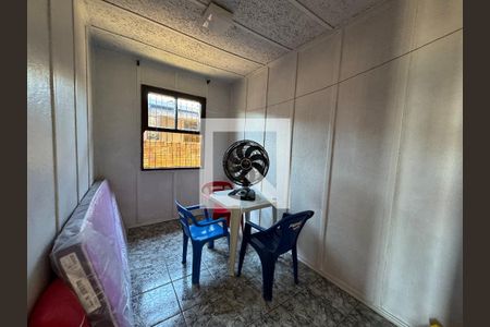 Casa à venda com 80m², 2 quartos e 1 vagaQuarto 