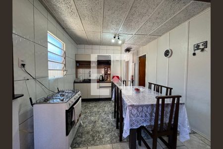 Casa à venda com 80m², 2 quartos e 1 vagaCozinha 
