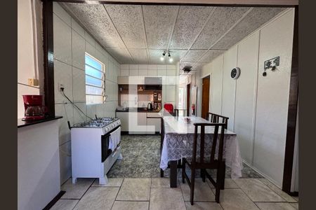 Casa à venda com 80m², 2 quartos e 1 vagaCozinha 