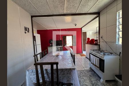 Casa à venda com 80m², 2 quartos e 1 vagaCozinha 