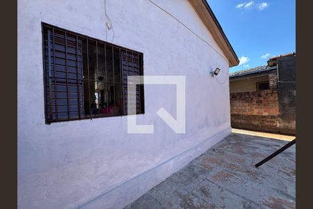Casa à venda com 80m², 2 quartos e 1 vagaÁrea externa 