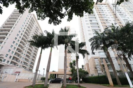 Apartamento para alugar com 79m², 2 quartos e 2 vagasFachada