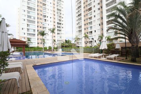 Apartamento para alugar com 79m², 2 quartos e 2 vagasÁrea comum - Piscina