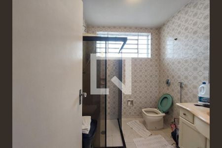 Casa para alugar com 140m², 2 quartos e 3 vagas Casa para alugar com 140m², 2 quartos e 3 vagasBanheiro