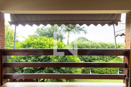 Casa à venda com 412m², 4 quartos e 5 vagas Casa à venda com 412m², 4 quartos e 5 vagasVaranda do quarto 4