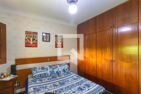 Casa à venda com 412m², 4 quartos e 5 vagas Casa à venda com 412m², 4 quartos e 5 vagasQuarto 3