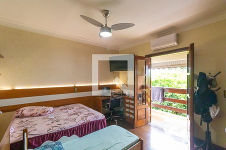 Casa à venda com 412m², 4 quartos e 5 vagas Casa à venda com 412m², 4 quartos e 5 vagasQuarto 4