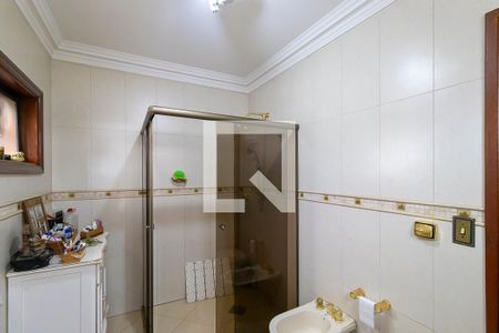 Casa à venda com 412m², 4 quartos e 5 vagas Casa à venda com 412m², 4 quartos e 5 vagasBanheiro da suíte 1