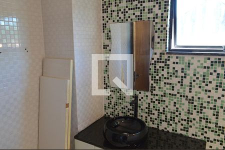 Casa de condomínio à venda com 400m², 4 quartos e 1 vaga Casa de condomínio à venda com 400m², 4 quartos e 1 vagaBanheiro 1