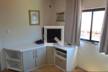 Casa de condomínio à venda com 400m², 4 quartos e 1 vaga Casa de condomínio à venda com 400m², 4 quartos e 1 vagaQuarto 2