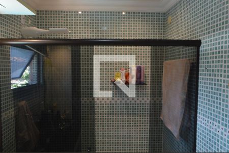 Casa de condomínio à venda com 400m², 4 quartos e 1 vaga Casa de condomínio à venda com 400m², 4 quartos e 1 vagaBanheiro da Suíte