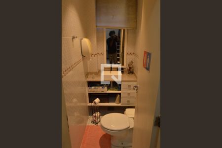 Casa de condomínio à venda com 400m², 4 quartos e 1 vaga Casa de condomínio à venda com 400m², 4 quartos e 1 vagaLavabo