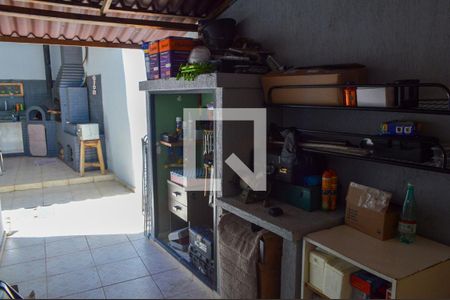 Casa de condomínio à venda com 400m², 4 quartos e 1 vaga Casa de condomínio à venda com 400m², 4 quartos e 1 vagaÁrea Externa