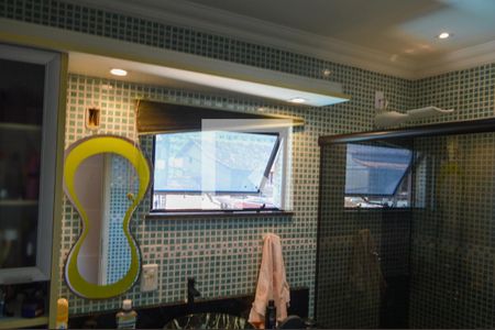 Casa de condomínio à venda com 400m², 4 quartos e 1 vaga Casa de condomínio à venda com 400m², 4 quartos e 1 vagaBanheiro da Suíte