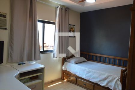 Casa de condomínio à venda com 400m², 4 quartos e 1 vaga Casa de condomínio à venda com 400m², 4 quartos e 1 vagaQuarto 2