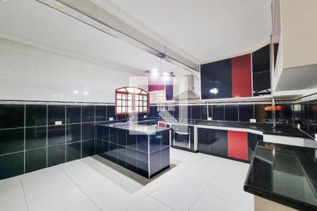 Casa para alugar com 270m², 4 quartos e 2 vagas Casa para alugar com 270m², 4 quartos e 2 vagasCozinha / Lavanderia