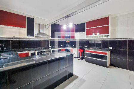 Casa para alugar com 270m², 4 quartos e 2 vagas Casa para alugar com 270m², 4 quartos e 2 vagasCozinha / Lavanderia