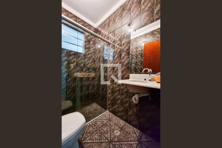 Casa para alugar com 270m², 4 quartos e 2 vagas Casa para alugar com 270m², 4 quartos e 2 vagasBanheiro 2