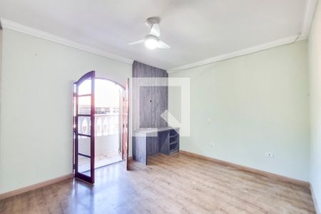 Casa para alugar com 270m², 4 quartos e 2 vagas Casa para alugar com 270m², 4 quartos e 2 vagasQuarto 2