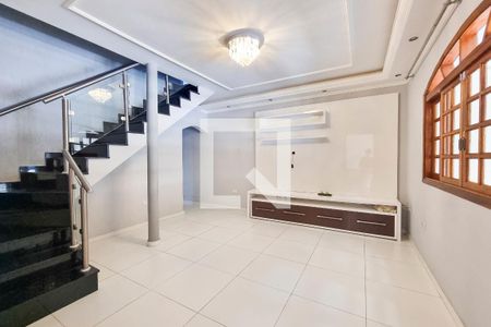 Casa para alugar com 270m², 4 quartos e 2 vagas Casa para alugar com 270m², 4 quartos e 2 vagasSala