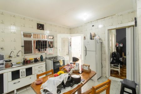 Casa à venda com 300m², 2 quartos e 3 vagas Casa à venda com 300m², 2 quartos e 3 vagasCozinha