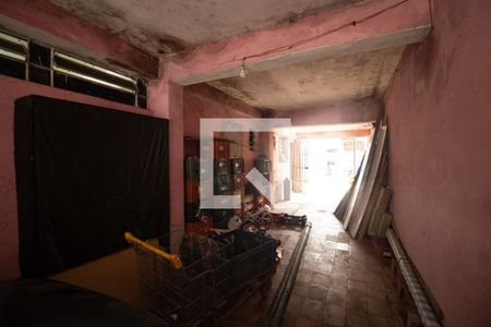 Casa à venda com 300m², 2 quartos e 3 vagas Casa à venda com 300m², 2 quartos e 3 vagasGaragem