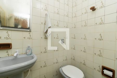 Casa à venda com 300m², 2 quartos e 3 vagas Casa à venda com 300m², 2 quartos e 3 vagasBanheiro