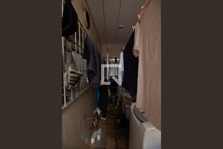 Casa à venda com 300m², 2 quartos e 3 vagas Casa à venda com 300m², 2 quartos e 3 vagasÁrea de Serviço