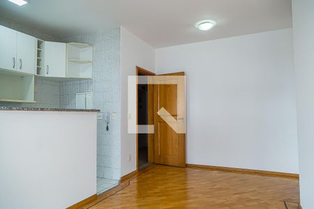 Sala de apartamento para alugar com 1 quarto, 45m² em Vila Guarani (zona Sul), São Paulo