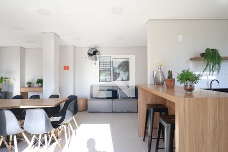 Apartamento para alugar com 27m², 1 quarto e sem vagaÁrea comum - Salão de festas