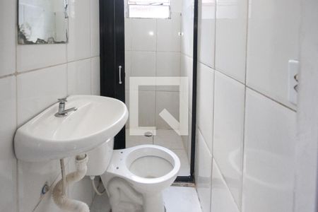 Casa para alugar com 42m², 2 quartos e sem vaga Casa para alugar com 42m², 2 quartos e sem vagaBanheiro