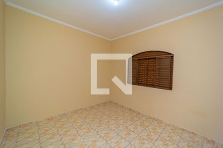 Quarto 2 de casa para alugar com 2 quartos, 65m² em Jardim Três Marias, São Paulo