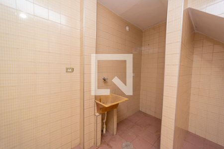 Casa para alugar com 65m², 2 quartos e 1 vaga Casa para alugar com 65m², 2 quartos e 1 vagaÁrea de Serviço