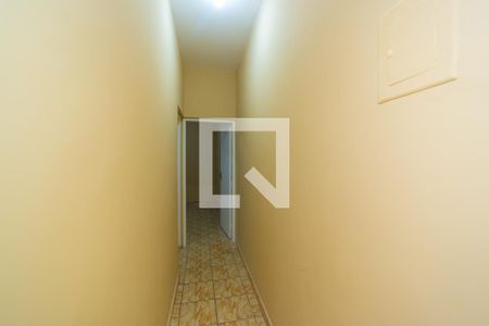 Corredor de casa para alugar com 2 quartos, 65m² em Jardim Três Marias, São Paulo